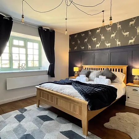 2 Bed In Leyburn G0136 *